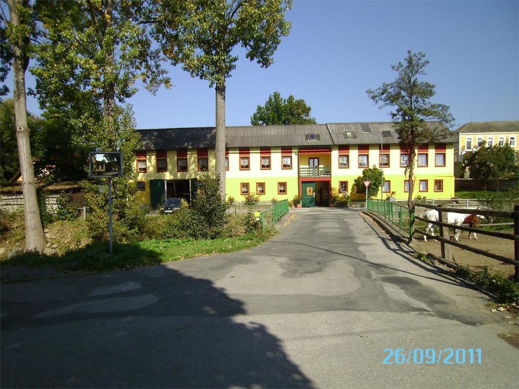 Pension & Reitstall Inghofer Heidenreichstein Dış mekan fotoğraf
